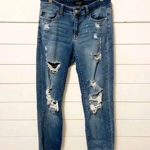 Judy Blue Ripped Boyfriend fit Jeans